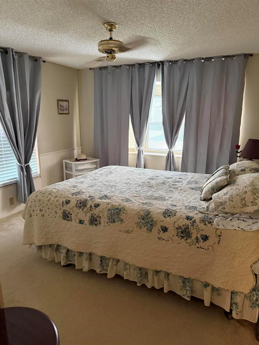 47 Flores Del Norte Fort Pierce, FL 34951