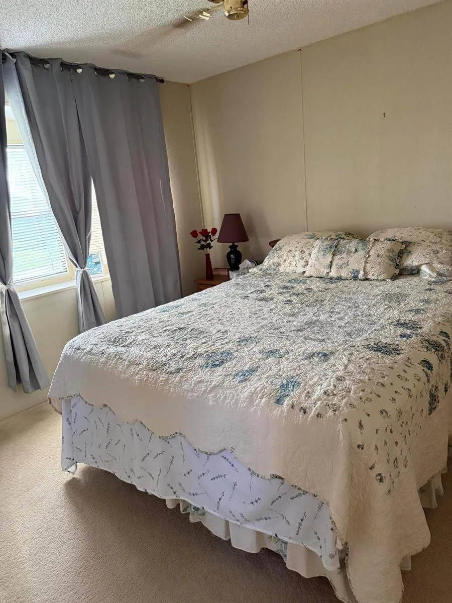 47 Flores Del Norte Fort Pierce, FL 34951