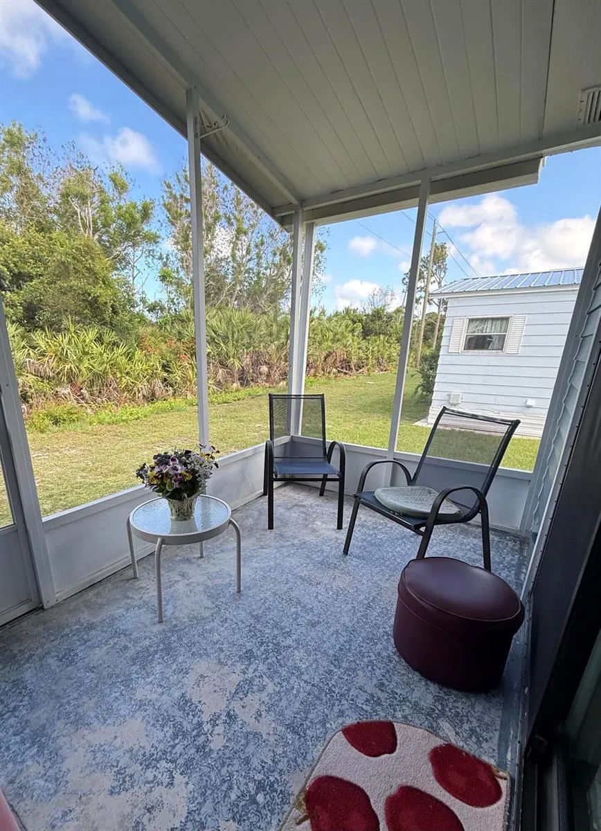 47 Flores Del Norte Fort Pierce, FL 34951
