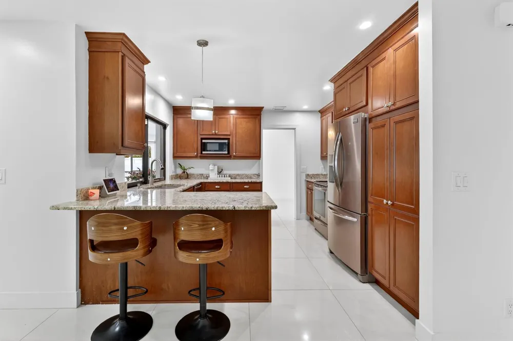 4831 Dorchester Mews Haverhill, FL 33415