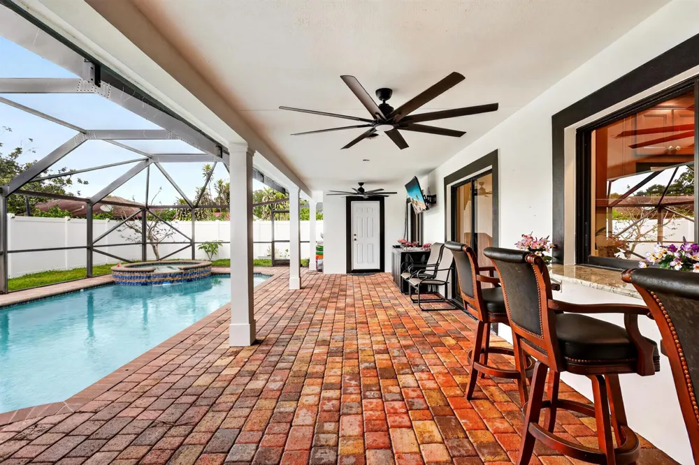 4831 Dorchester Mews Haverhill, FL 33415