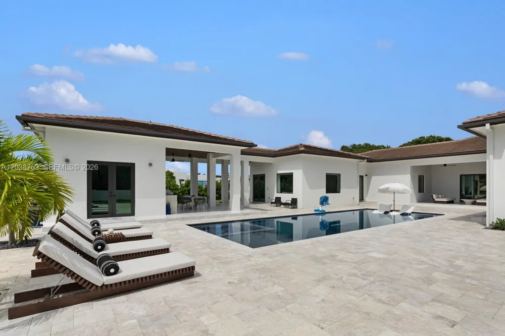 80 NW 129th Ave Miami, FL 33182