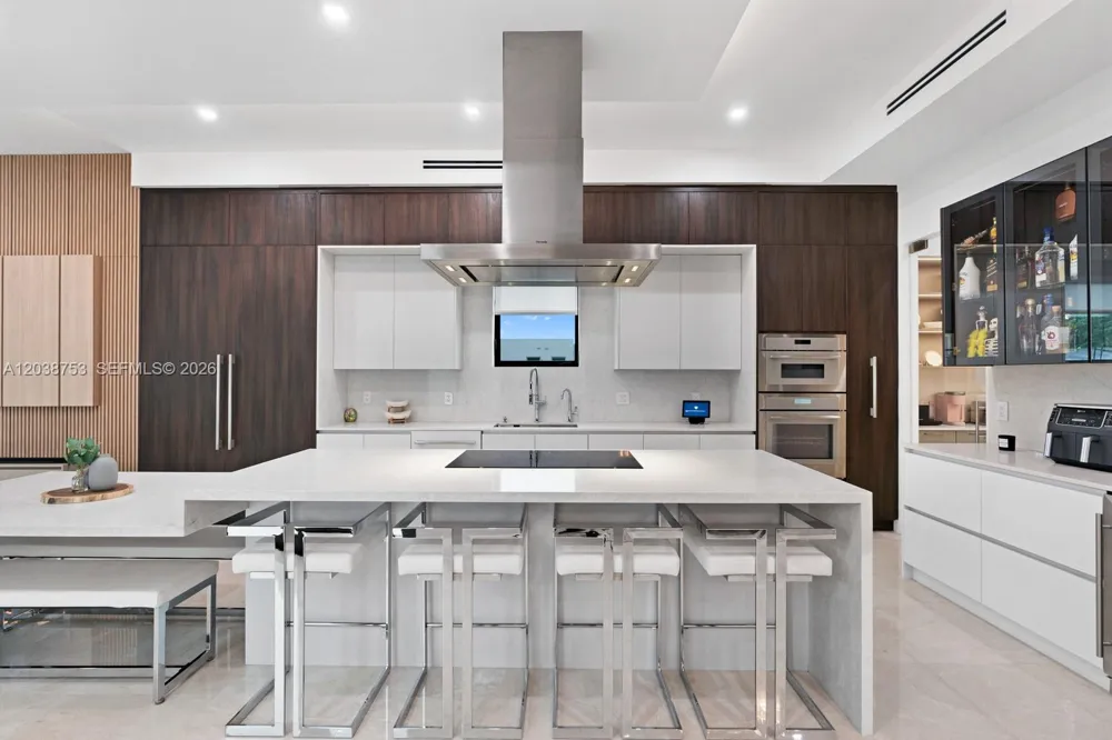 80 NW 129th Ave Miami, FL 33182