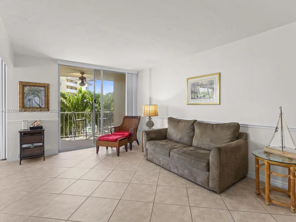 88500 Overseas Hwy #208 Tavernier, FL 33070