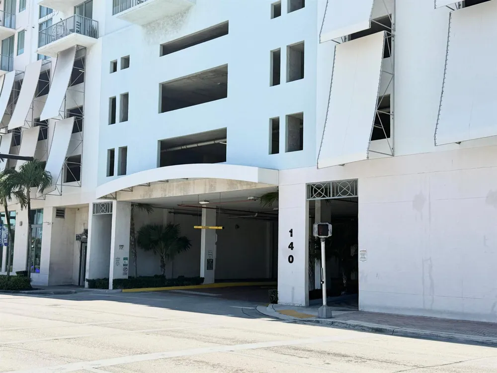 140 S Dixie Highway #823 Hollywood, FL 33020