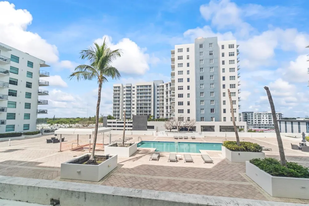 140 S Dixie Highway #1002 Hollywood, FL 33020