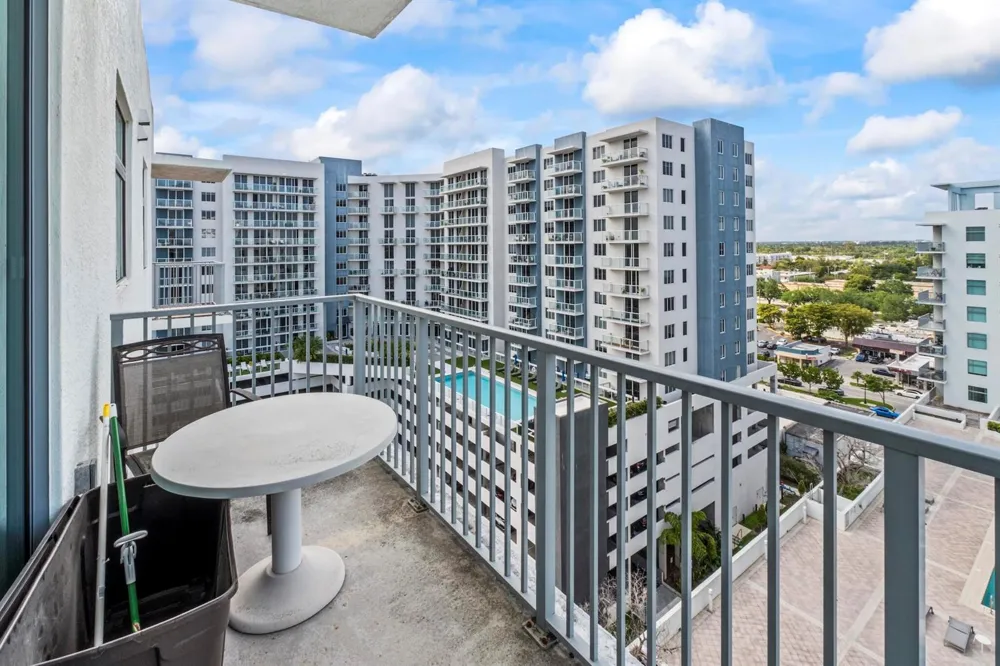 140 S Dixie Highway #1022 Hollywood, FL 33020