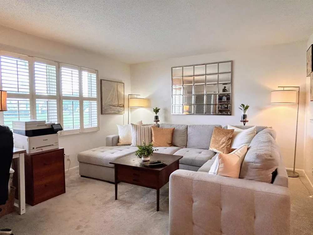 320 Horizons #103 Boynton Beach, FL 33435