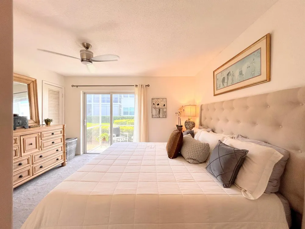 320 Horizons #103 Boynton Beach, FL 33435