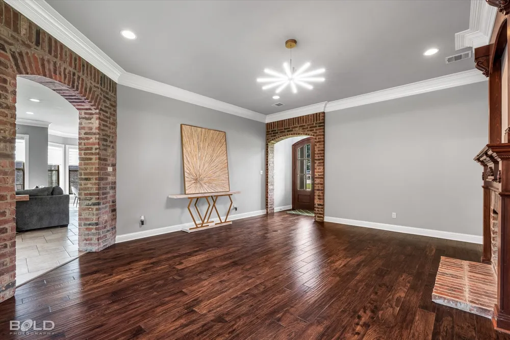 2220 Forest Hills Boulevard Haughton, LA 71037