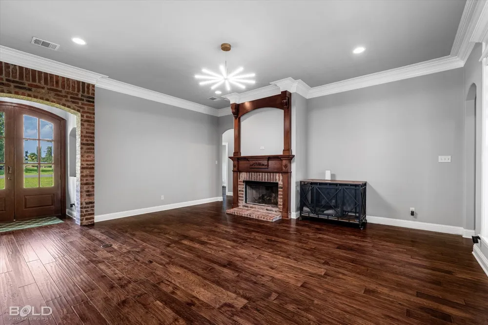 2220 Forest Hills Boulevard Haughton, LA 71037