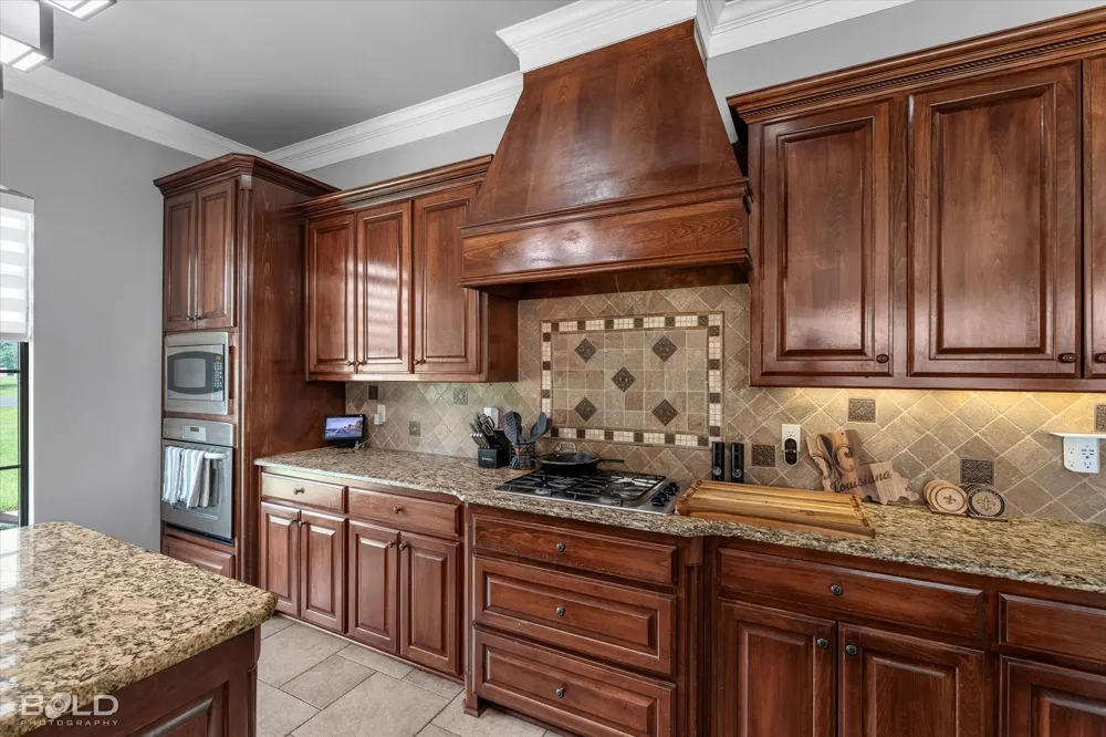 2220 Forest Hills Boulevard Haughton, LA 71037