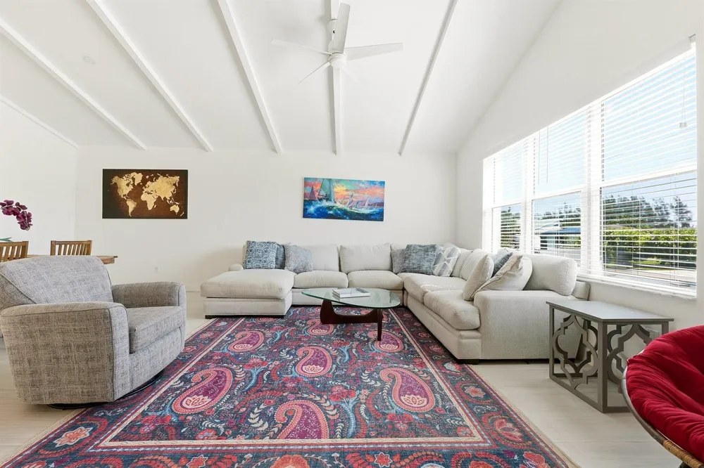 1123 Granada Hutchinson Island, FL 34949