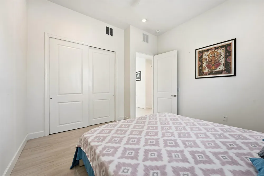 1123 Granada Hutchinson Island, FL 34949