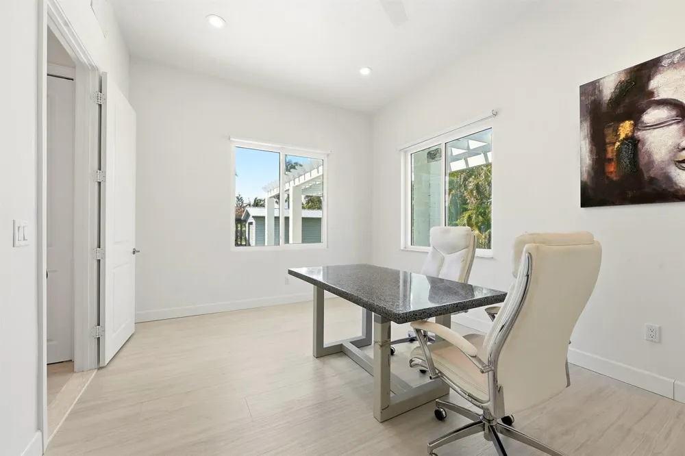 1123 Granada Hutchinson Island, FL 34949