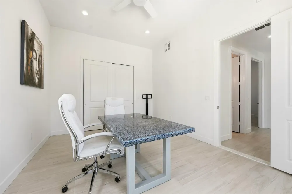 1123 Granada Hutchinson Island, FL 34949