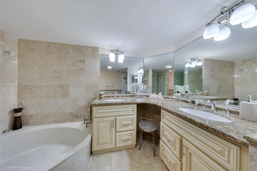 20308 NE 34th Ct #38 Aventura, FL 33180