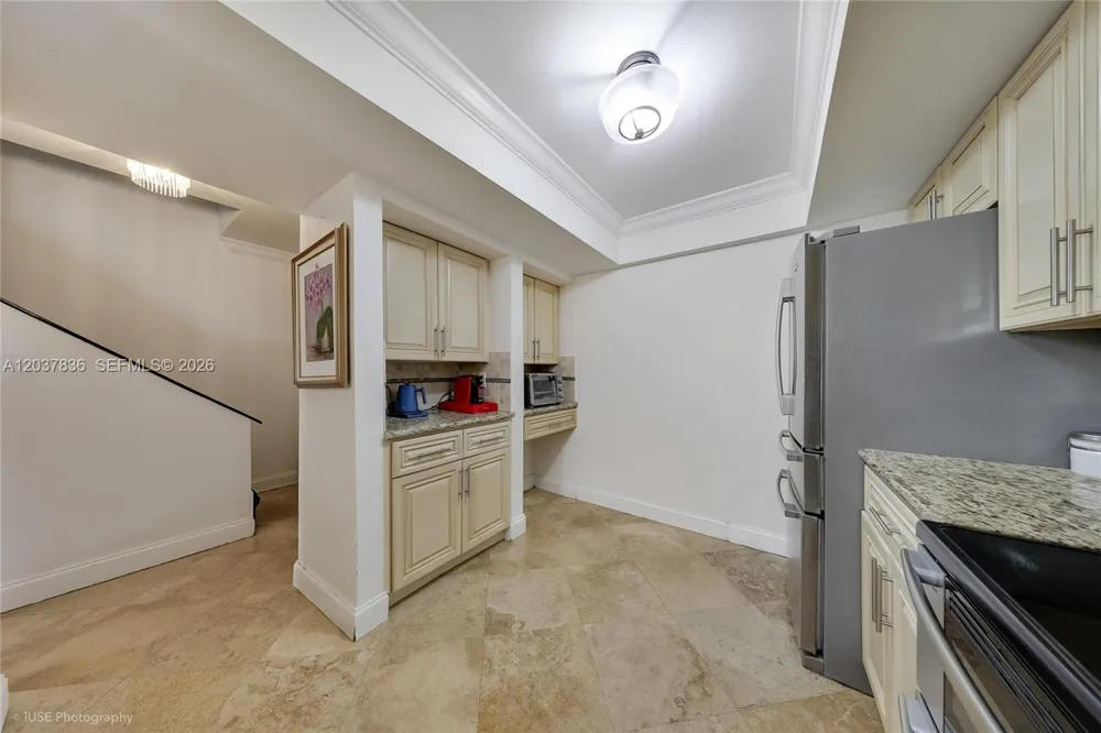 20308 NE 34th Ct #38 Aventura, FL 33180