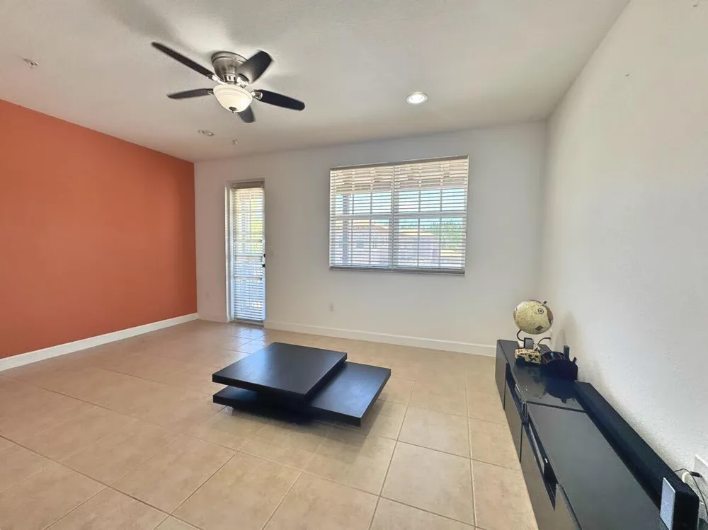 474 SW 147th Avenue Pembroke Pines, FL 33027