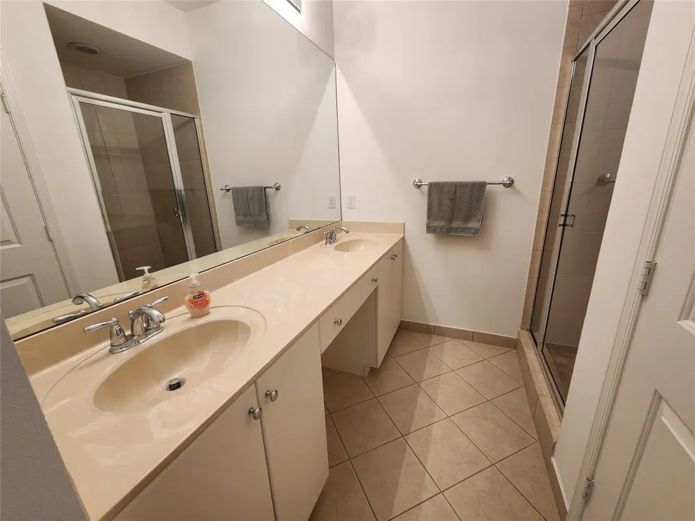 12698 NW 32nd Place Sunrise, FL 33323