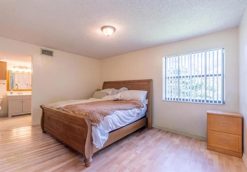 9819 NW 3rd Court #3 Plantation, FL 33324