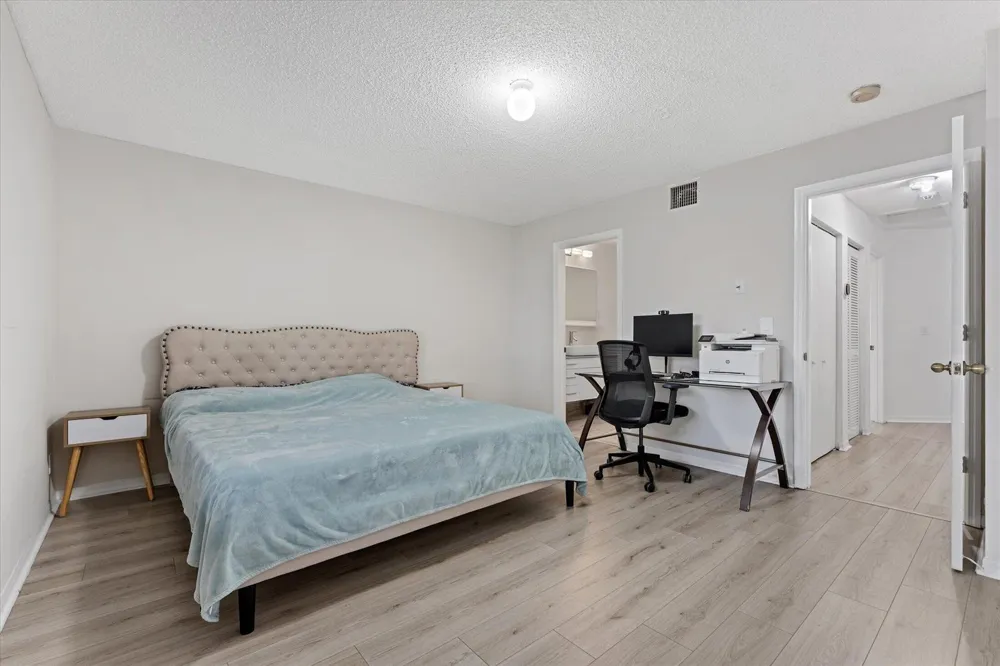 2264 Salerno Circle Weston, FL 33327