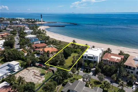 2100 Bay Drive