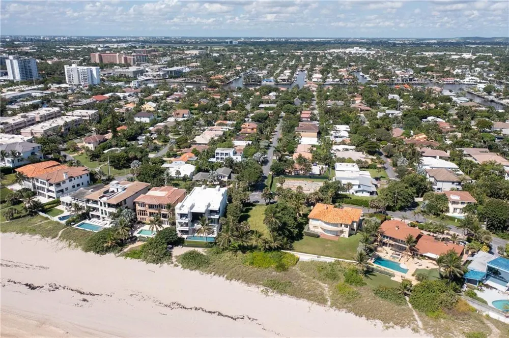 2100 Bay Drive Pompano Beach, FL 33062