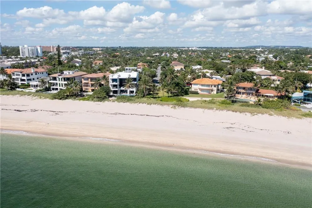 2100 Bay Drive Pompano Beach, FL 33062