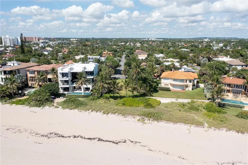 2100 Bay Drive Pompano Beach, FL 33062