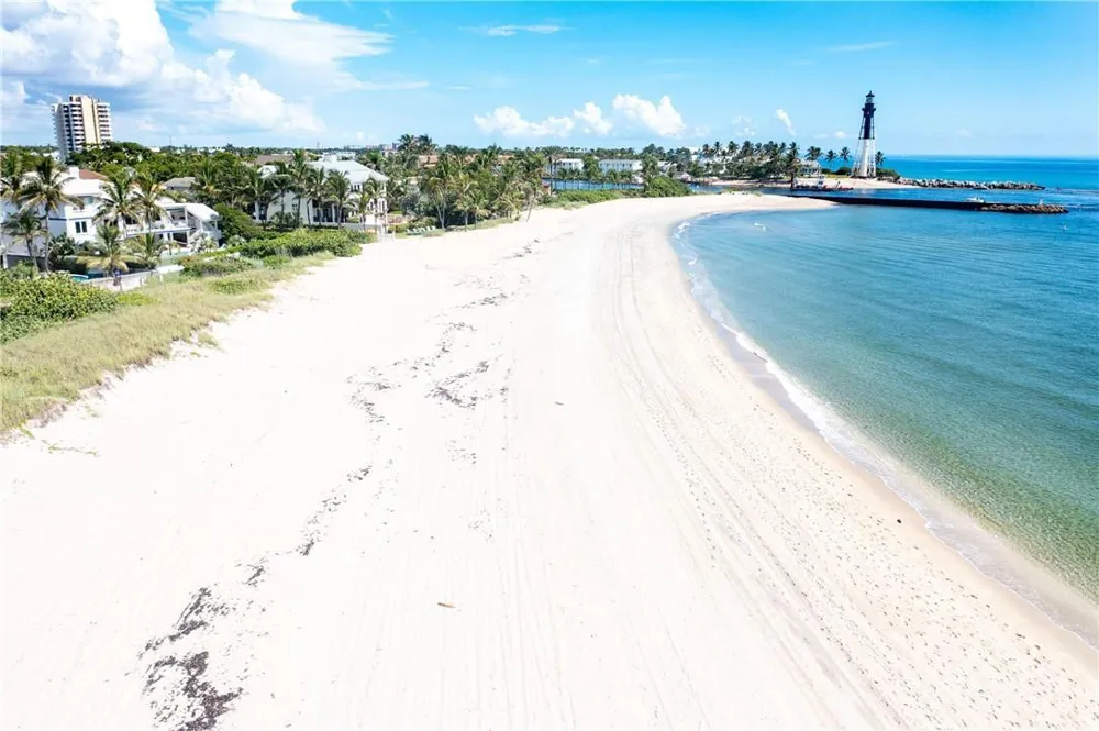 2100 Bay Drive Pompano Beach, FL 33062