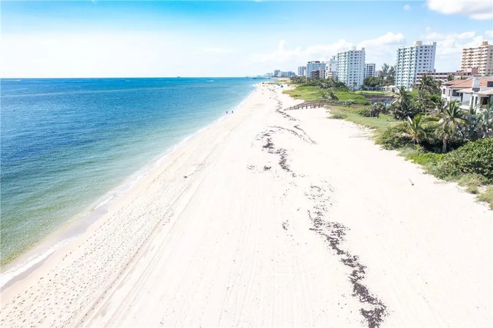 2100 Bay Drive Pompano Beach, FL 33062