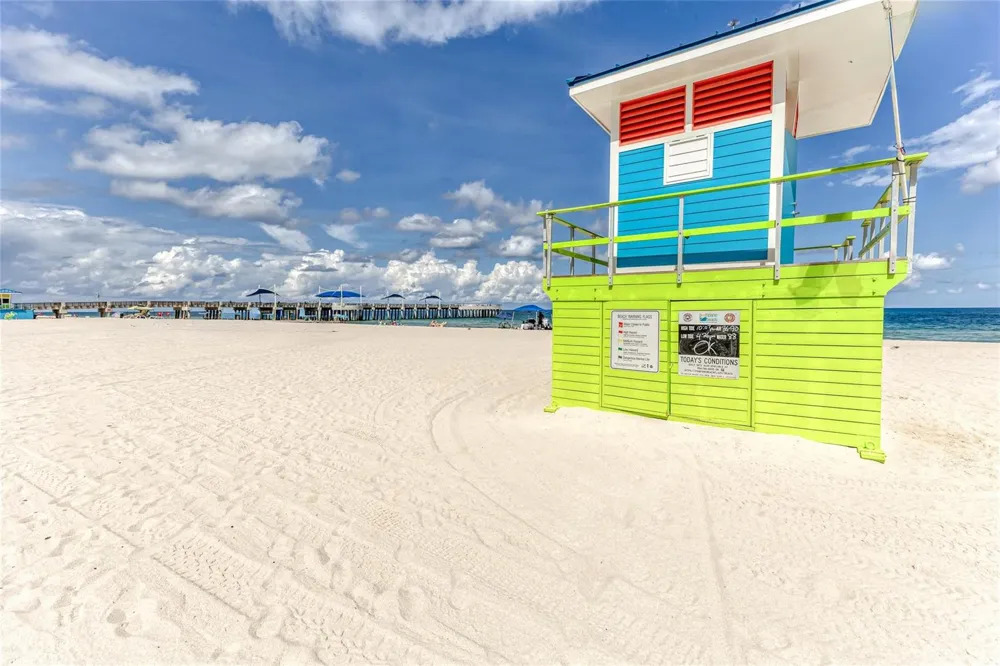 2100 Bay Drive Pompano Beach, FL 33062