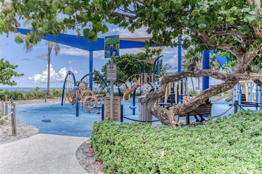 2100 Bay Drive Pompano Beach, FL 33062