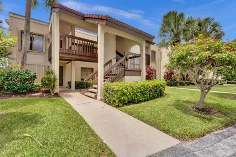 5306 Cedar Lake Drive #201