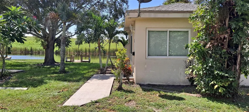 1118 Us Highway 441 Okeechobee, FL 34974