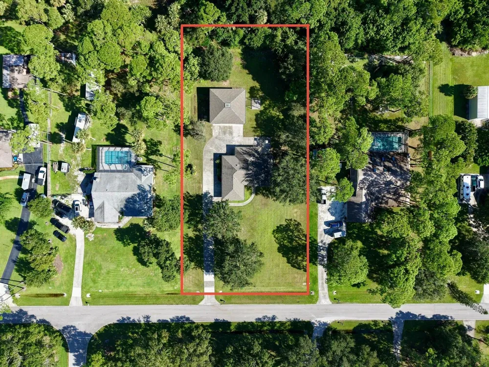 8330 Hidden Pines Road Fort Pierce, FL 34945