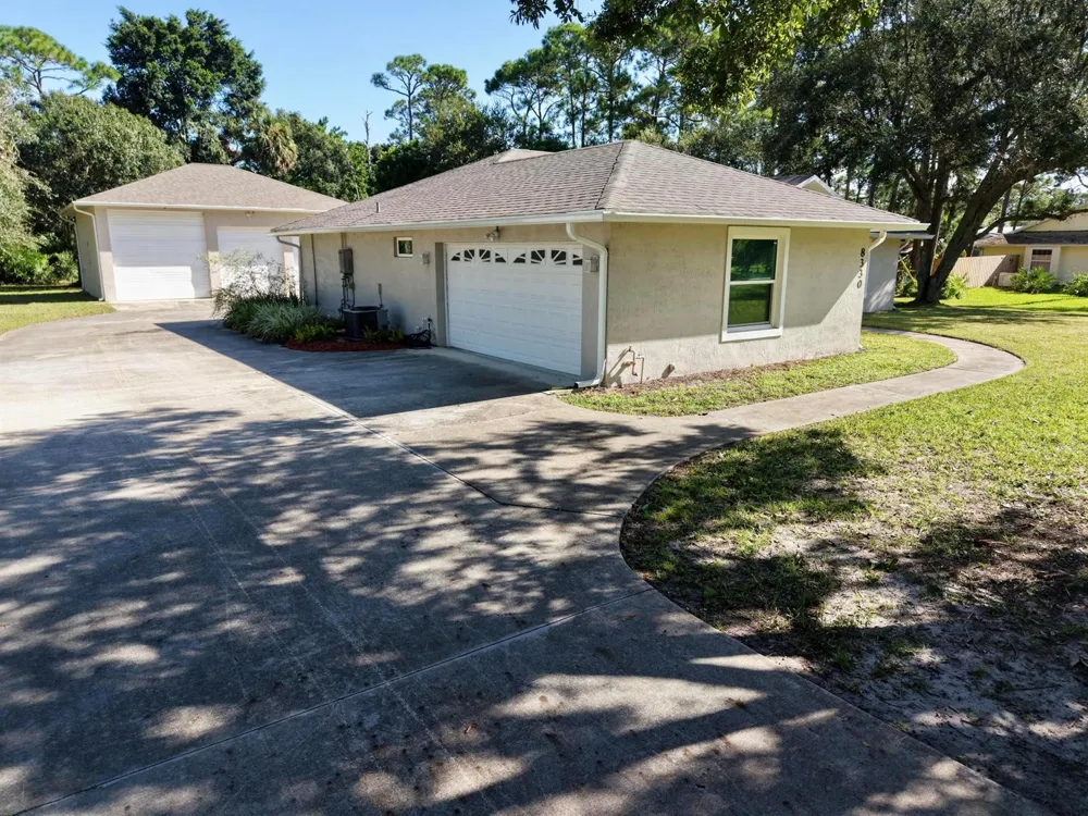 8330 Hidden Pines Road Fort Pierce, FL 34945