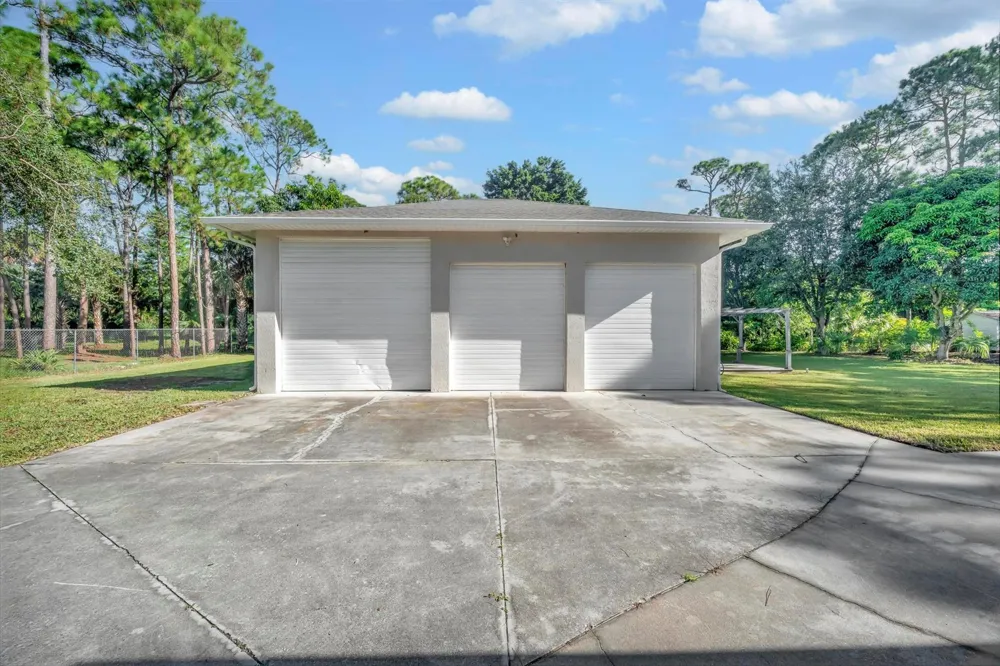 8330 Hidden Pines Road Fort Pierce, FL 34945