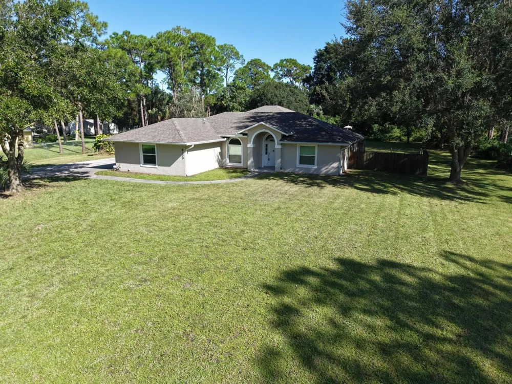 8330 Hidden Pines Road Fort Pierce, FL 34945