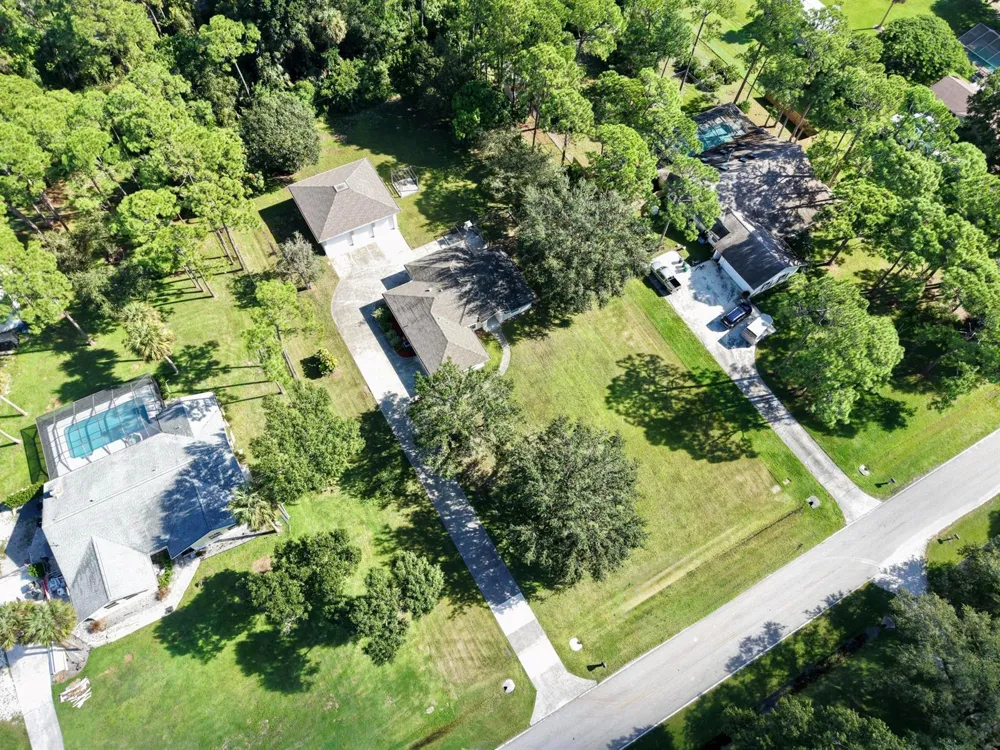 8330 Hidden Pines Road Fort Pierce, FL 34945