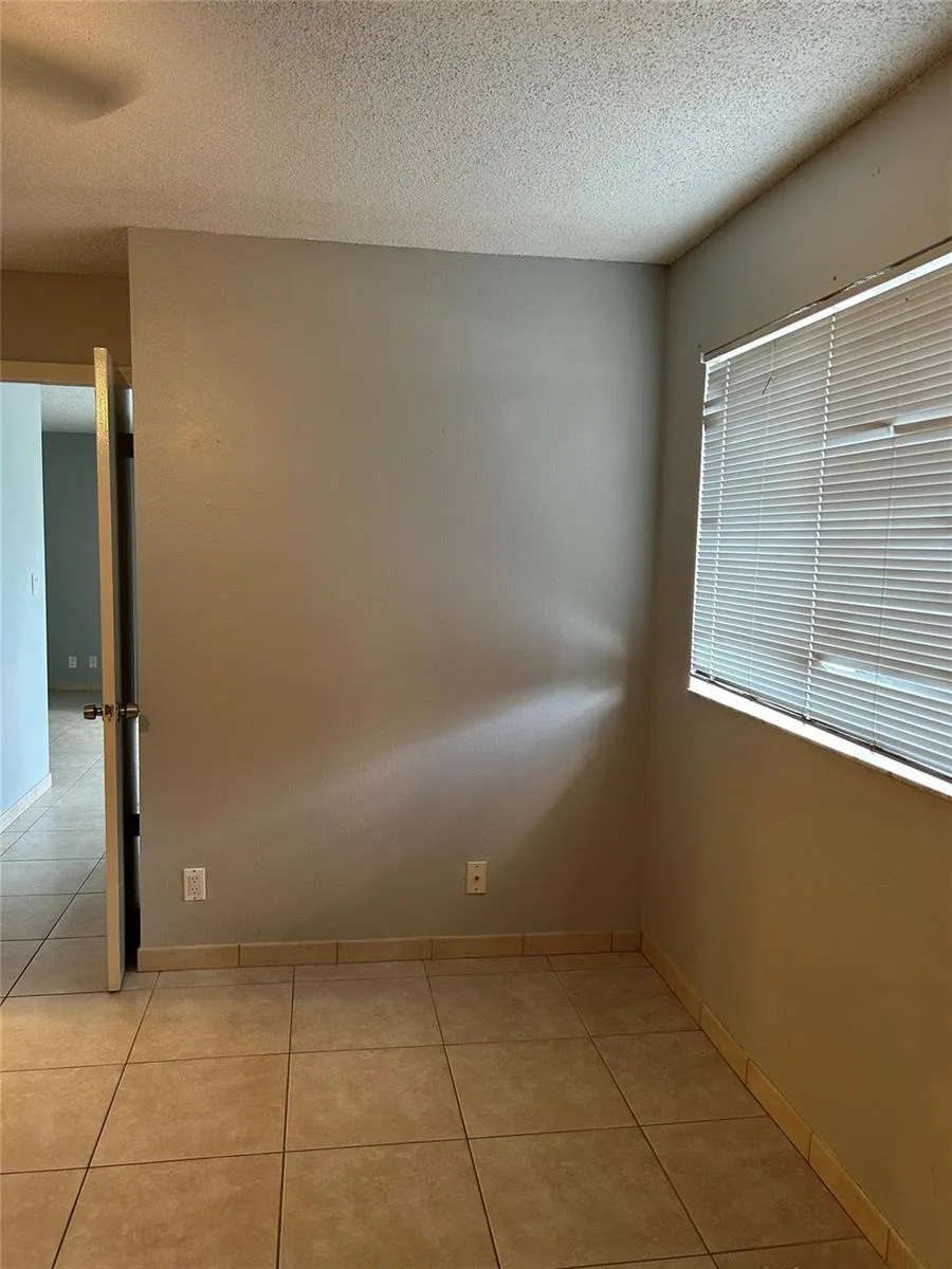 2866 S University Drive #5101 Davie, FL 33328