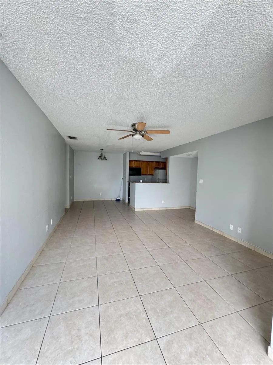 2866 S University Drive #5101 Davie, FL 33328