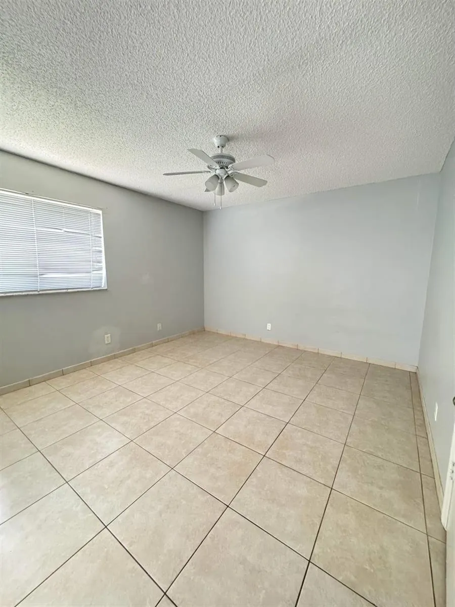 2866 S University Drive #5101 Davie, FL 33328