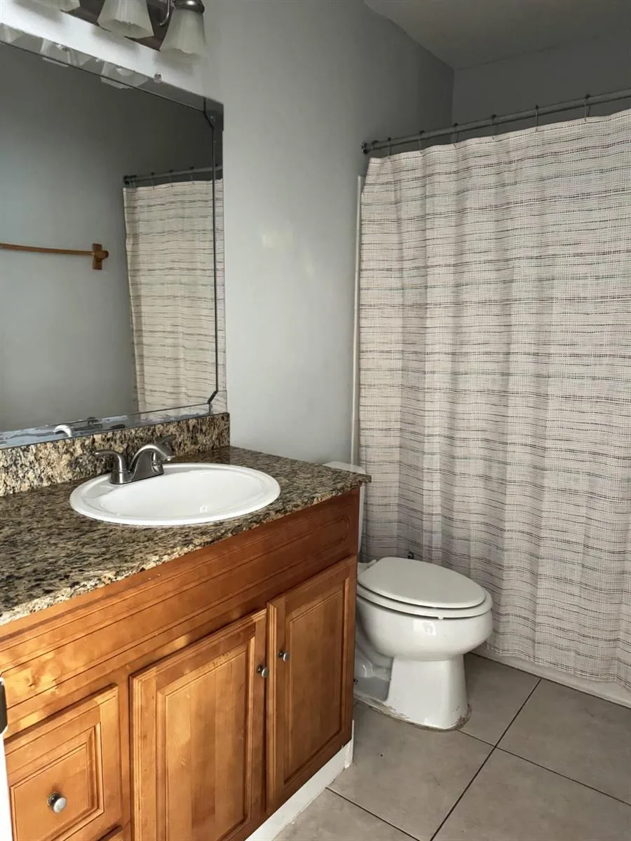 2866 S University Drive #5101 Davie, FL 33328