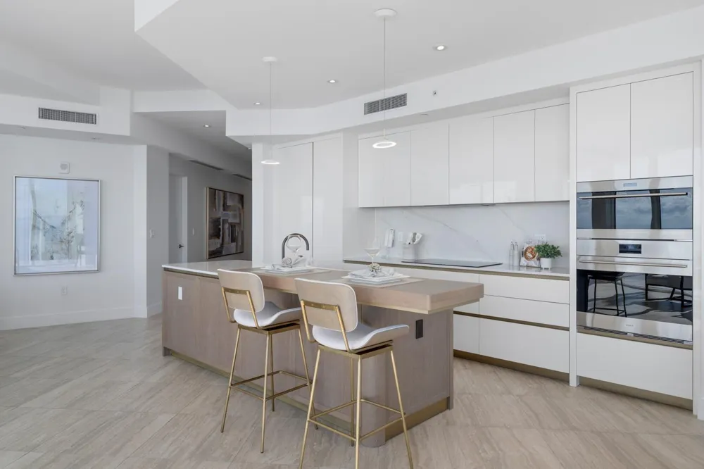 525 Fort Lauderdale Beach Boulevard #1101 Fort Lauderdale, FL 33304