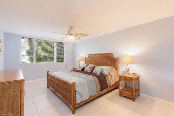 110 Half Moon Circle #E2 Hypoluxo, FL 33462