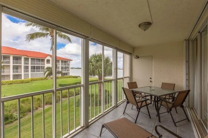 110 Half Moon Circle #E2 Hypoluxo, FL 33462