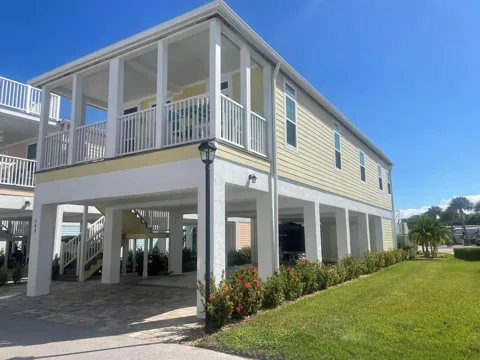389 NE Sand Dune Way