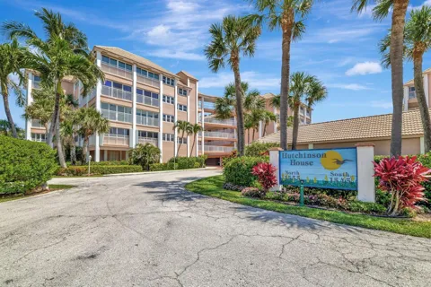 1555 NE Ocean Boulevard #402